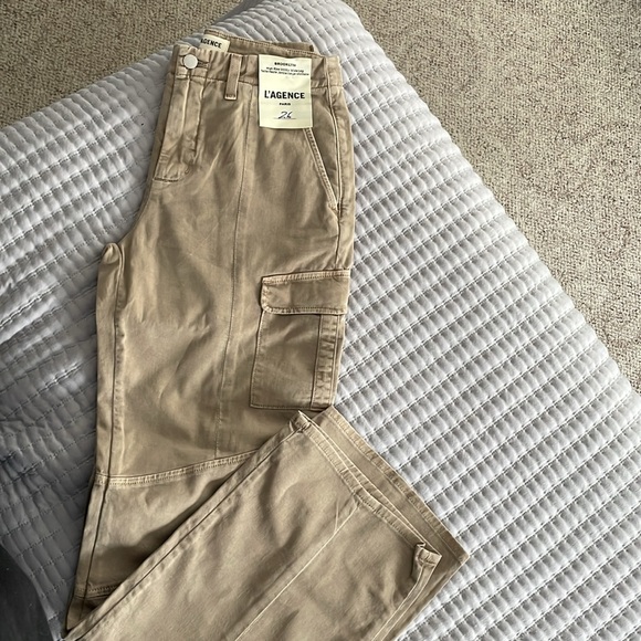 NEW L'AGENCE brooklyn utility wide leg jeans in rye - Picture 3 of 5